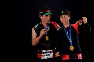 BIB: 42195, 41035
                            <button type="button" onclick="openModal(9293627)" class="btn btn-primary btn-sm float-right btn-popup" data-toggle="modal" data-target=".modal-high-quality">
                        <i class="fas fa-shopping-cart"></i> Add to Cart
                    </button>
                                            <button type="button" onclick="isThisMe(9293627, true)" class="btn btn-success btn-sm float-right btn-popup btn-isme hidden" data-toggle="tooltip" data-placement="bottom" title="นี่คือรูปของคุณใช่ไหม คลิกที่นี่เพื่อเอาเข้าอัลบั้ม">
                        <i class="fas fa-plus"></i> Add to album
                    </button>
                    <button type="button" onclick="isThisMe(9293627, false)" class="btn btn-warning btn-sm float-right btn-popup btn-isnotme hidden">
                        <i class="fas fa-ban"></i> Remove from album
                    </button>